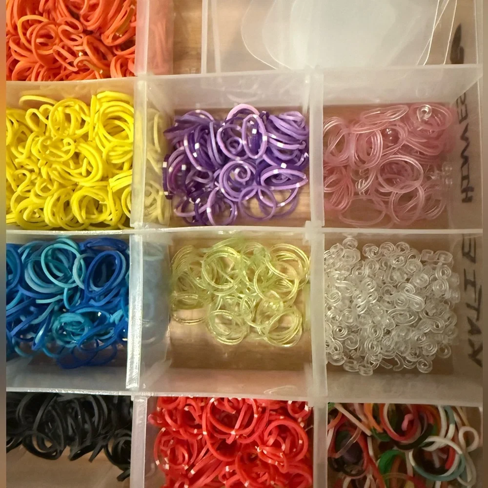 Colorful Loom Bands Kit - Picture 4 of 5